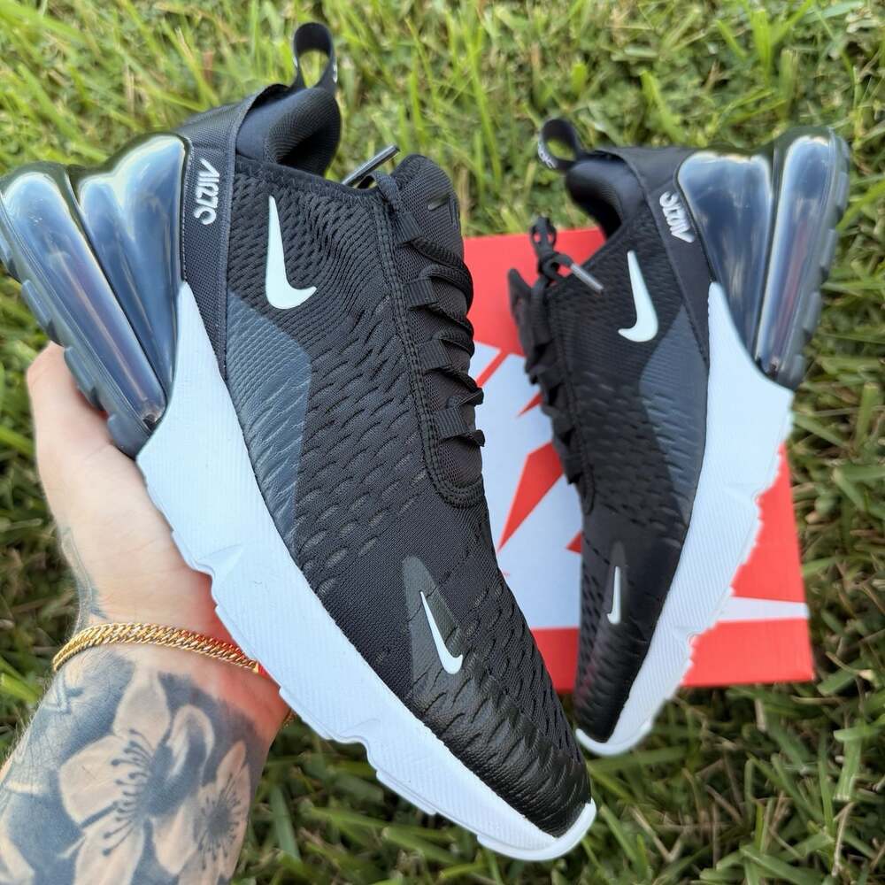 NIKE AIR MAX 270 BLACK WHITE SIZE 8 AH8050-002